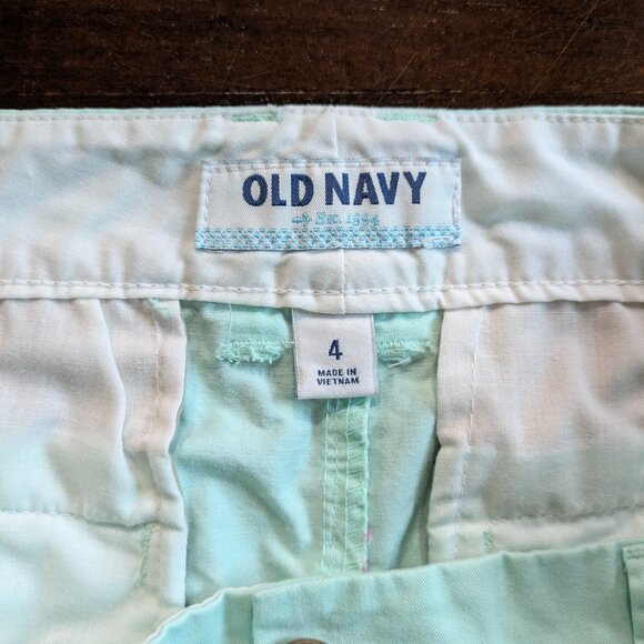 Old Navy Anchor Pattern Shorts - Picture 4 of 4